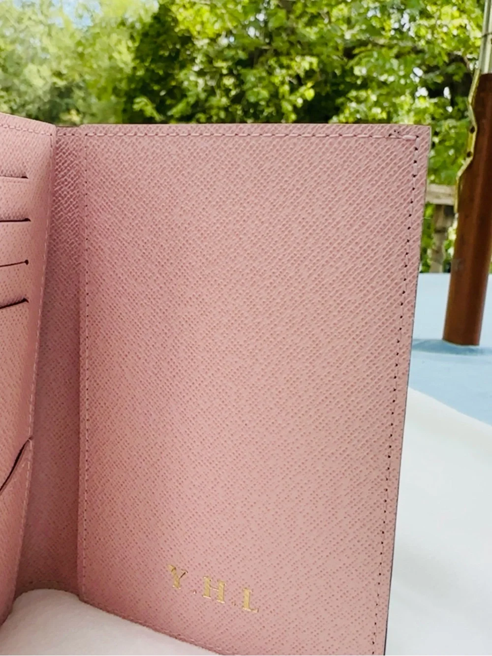 ♥️Louis Vuitton Monogram Big Wheel Passport cover ♥️